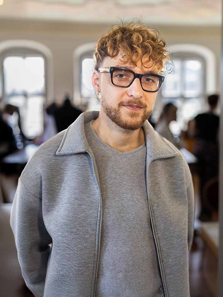 technology-doesnt-replace-creativity-it-enhances-it-giovanni-delija-on-digital-fashion-team-spirit-and-new-forms-of-expression-1