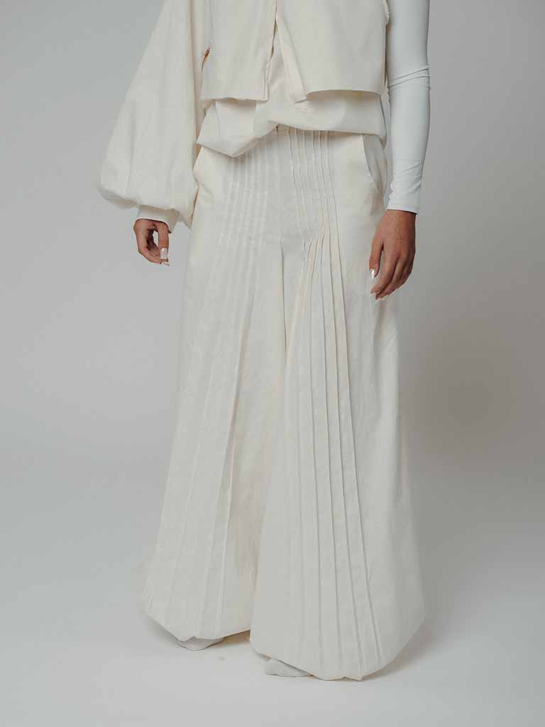 to-think-digitally-i-had-to-unlearn-sewing-alzbeta-drcmankova-on-mental-strength-digital-rethinking-and-working-in-a-makerspace-4